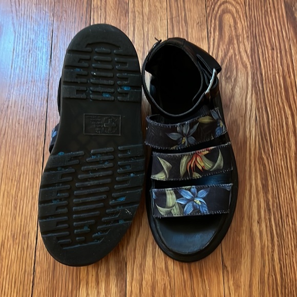 Doc Marten sandals with buckle detail - Picture 4 of 4